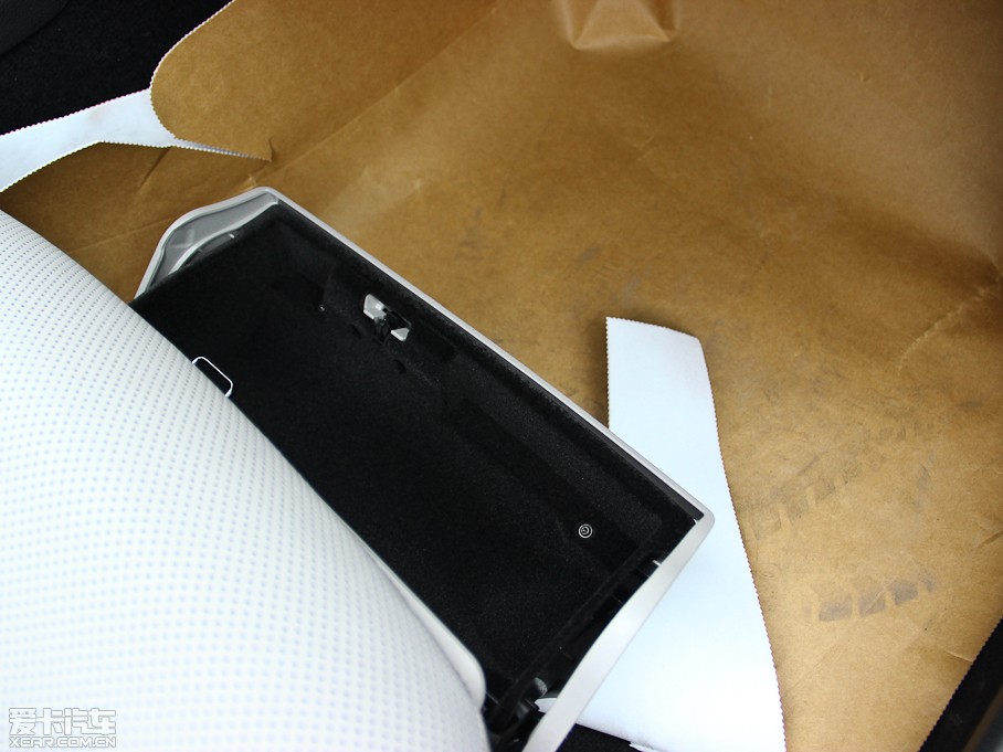 2013YE E 300L rкA