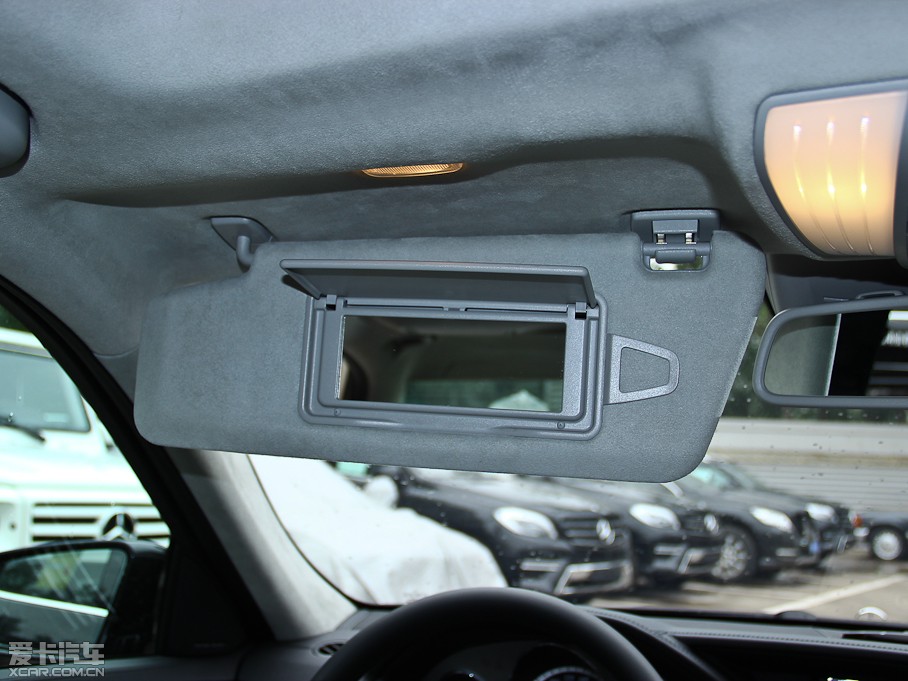 2013YE E 300L rкA