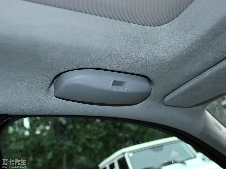 2013YE E 300L rкA