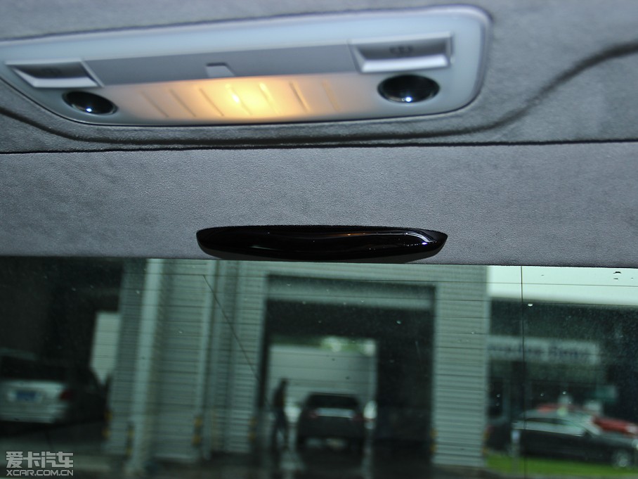 2013YE E 300L rкA