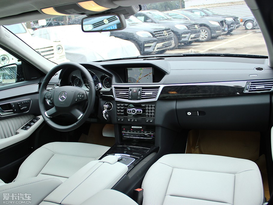 2013E E 300L ʱк