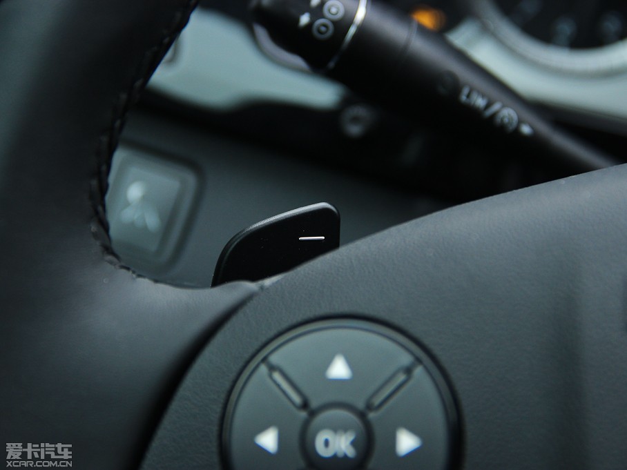 2013YE E 300L rкA