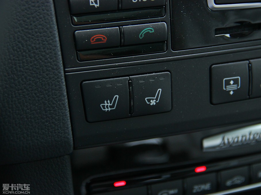 2013YE E 300L rкA