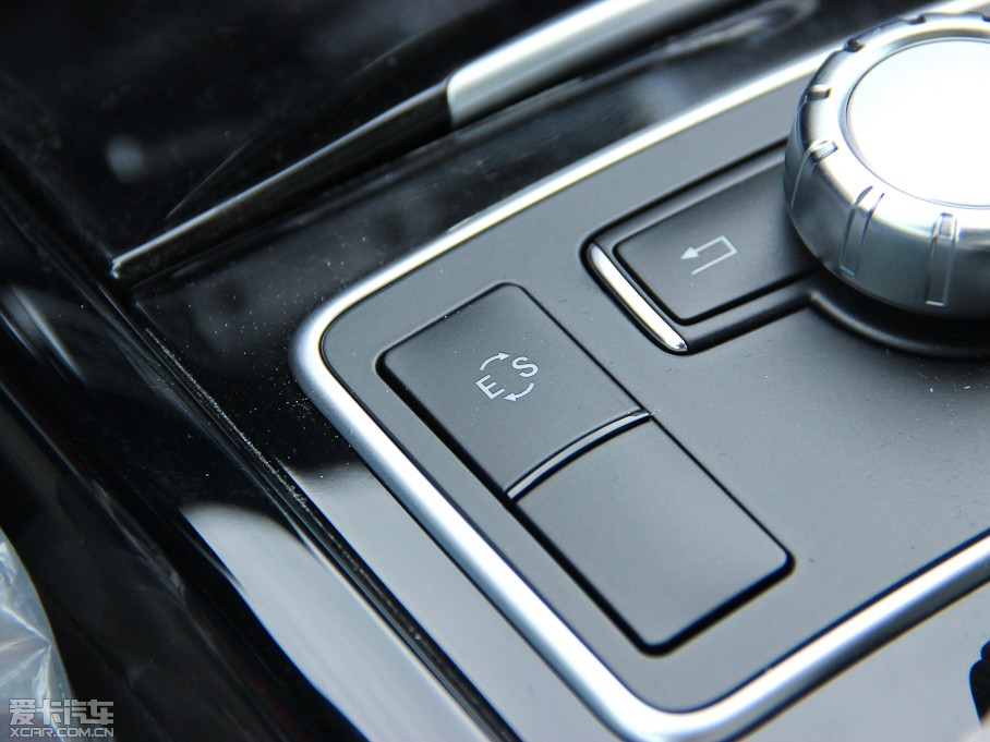 2013YE E 300L rкA