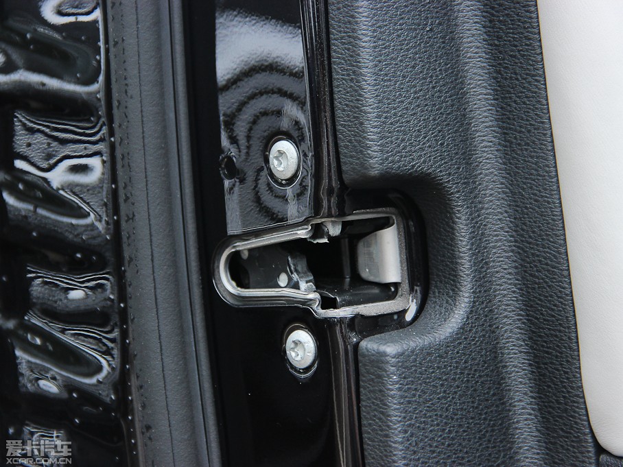 2013YE E 300L rкA