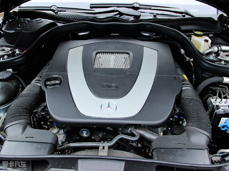 2013��YE�� E 300L �r�к��A��