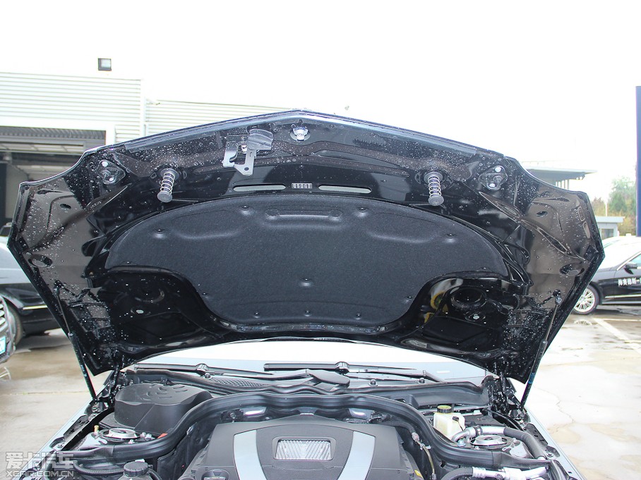 2013YE E 300L rкA