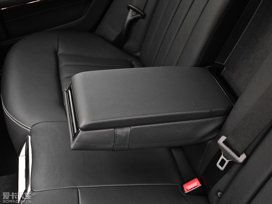 2014��YE�� E 300L