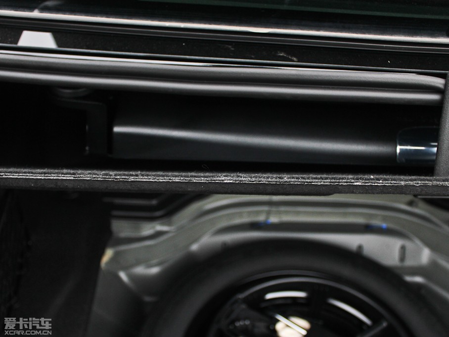 2014��YE�� E 300L