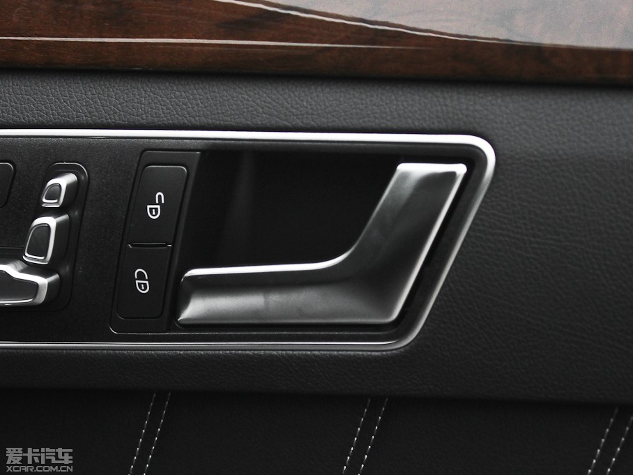 2014��YE�� E 300L