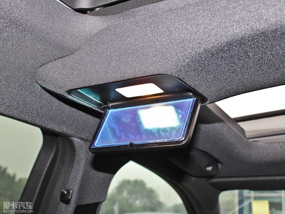 2014��YE�� E 300L