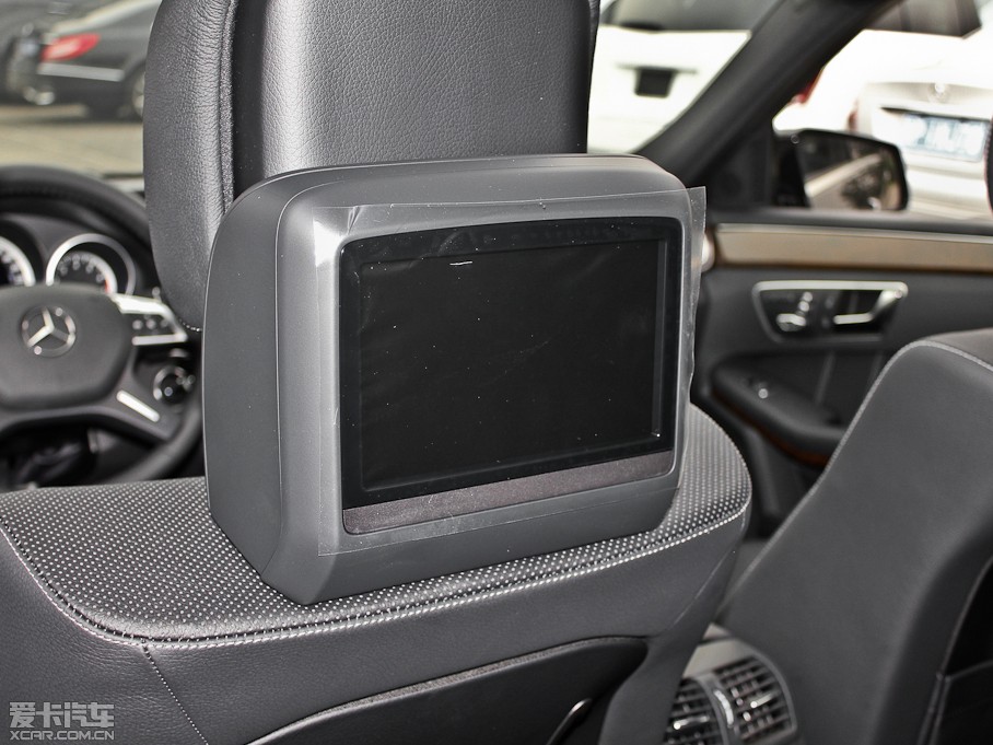 2014��YE�� E 300L