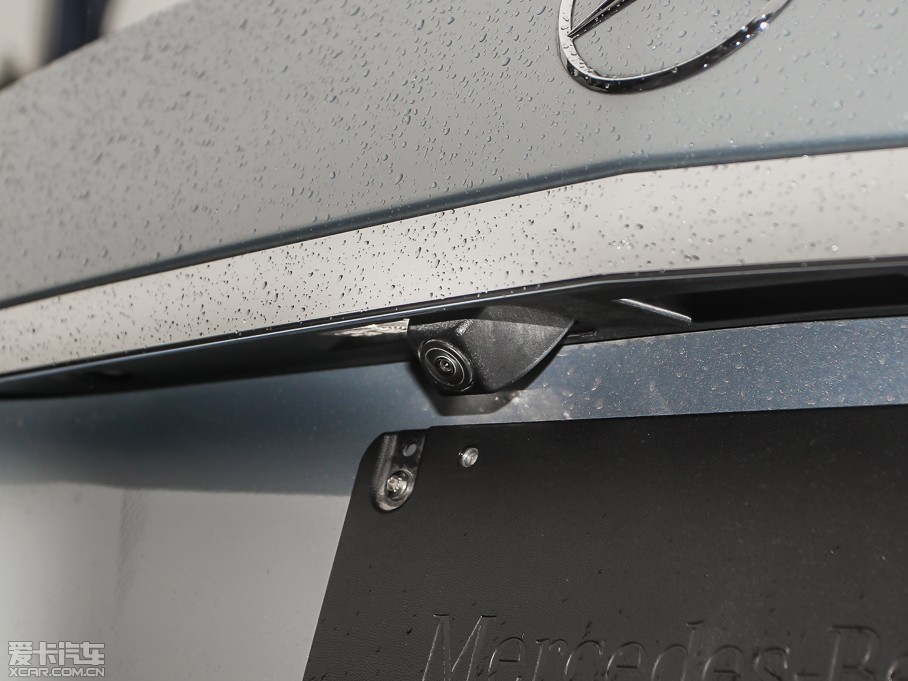 2014��YE�� E 300L �\�Ӱ�