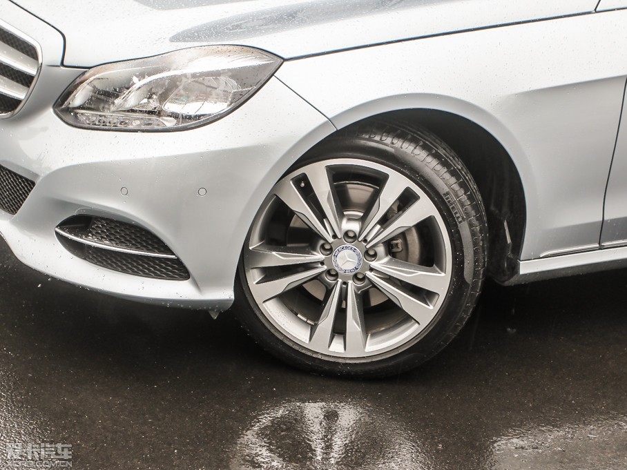 2014��YE�� E 300L �\(y��n)�Ӱ�