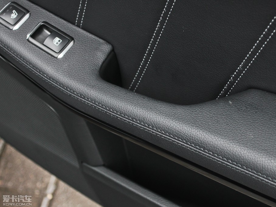 2014YE E 300L A\(yn)Ӱ