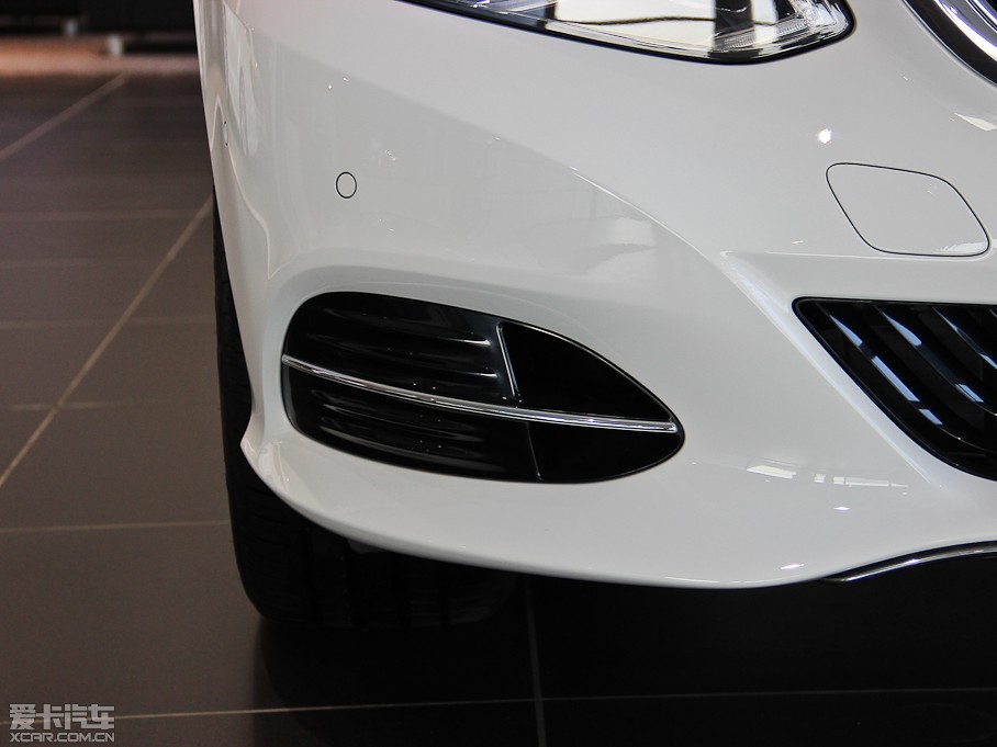 2014��YE�� E 260L ���A��