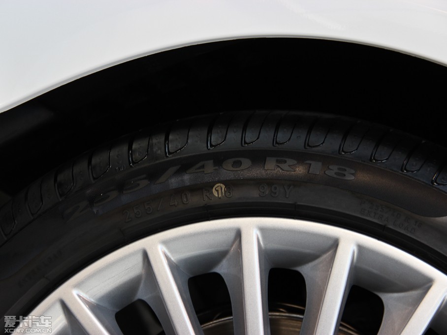 2014��YE�� E 260L ���A��