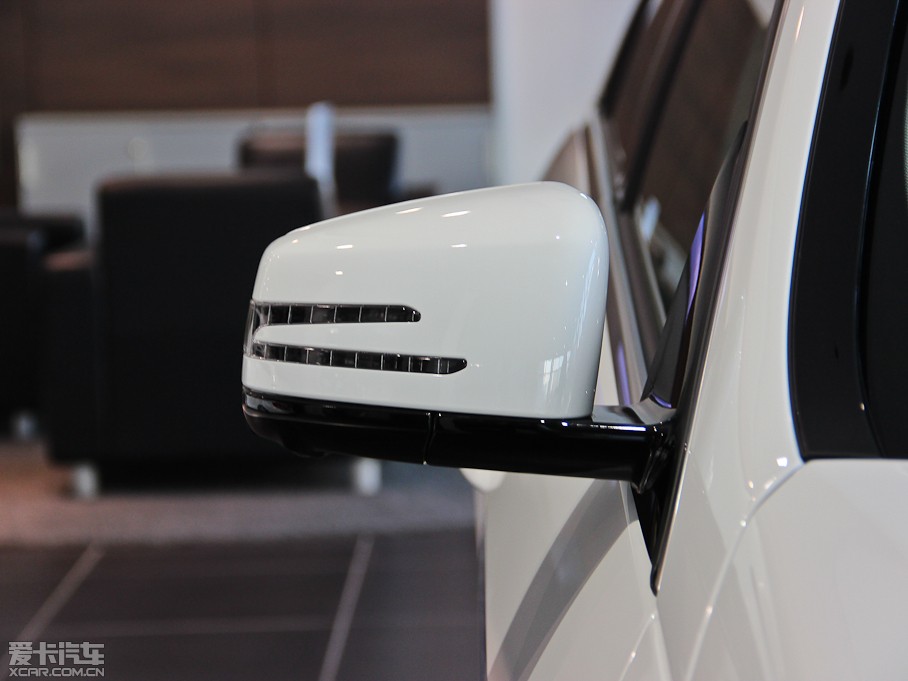 2014��YE�� E 260L ���A��