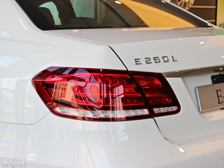 2014��YE�� E 260L ���A��