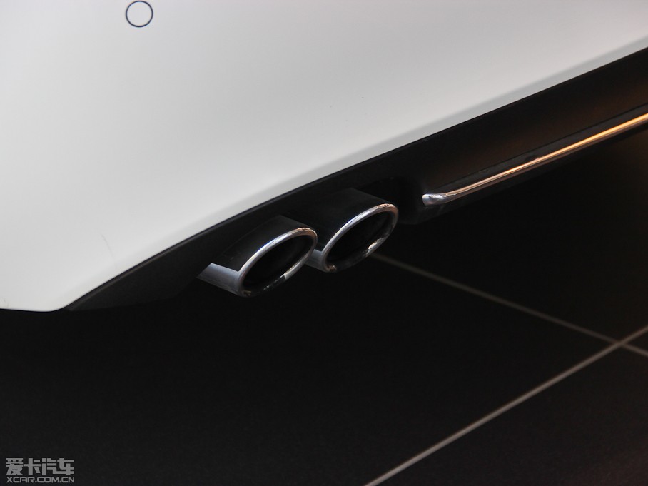 2014��YE�� E 260L ���A��