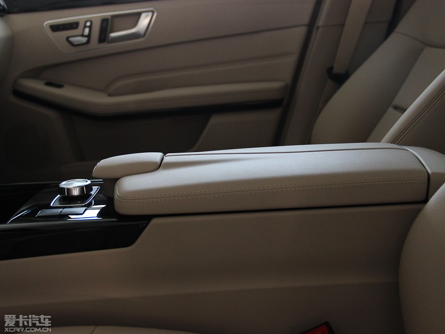 2014YE Ŀ E 260L \Ӱ