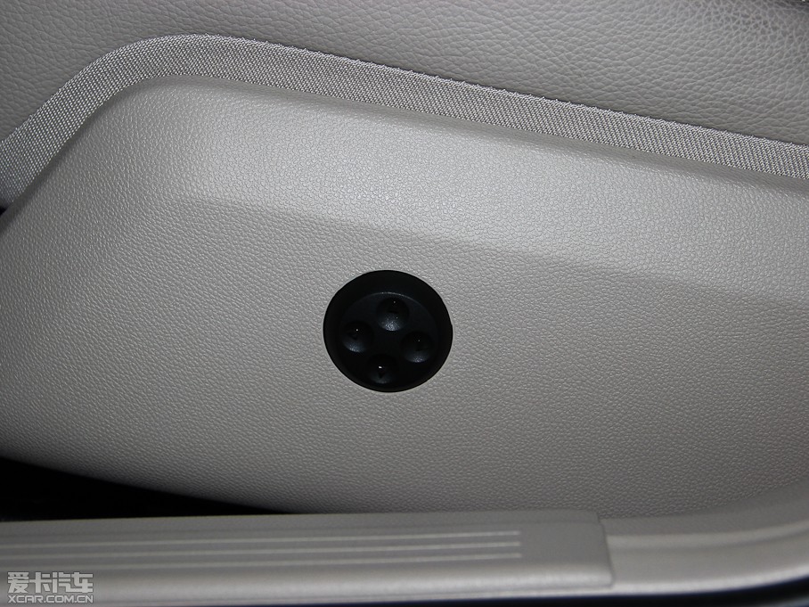 2014YE Ŀ E 260L \Ӱ