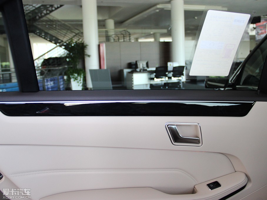 2014YE Ŀ E 260L \Ӱ