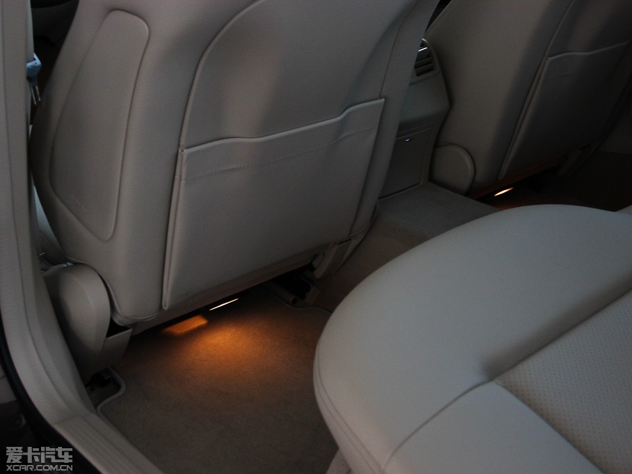 2014YE Ŀ E 260L \Ӱ