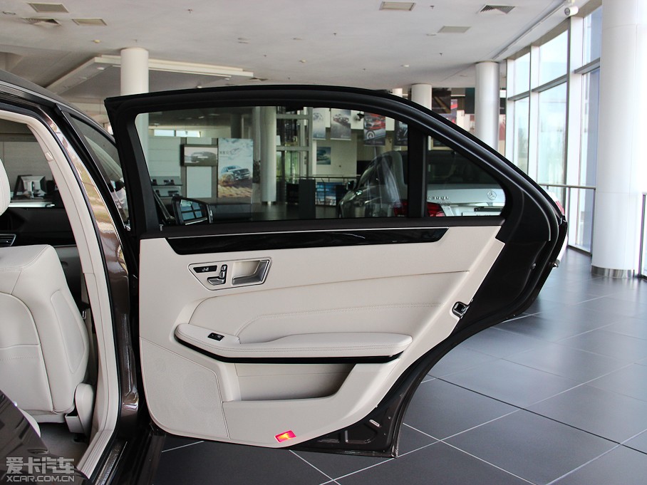 2014YE Ŀ E 260L \Ӱ