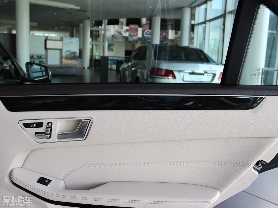 2014YE Ŀ E 260L \Ӱ