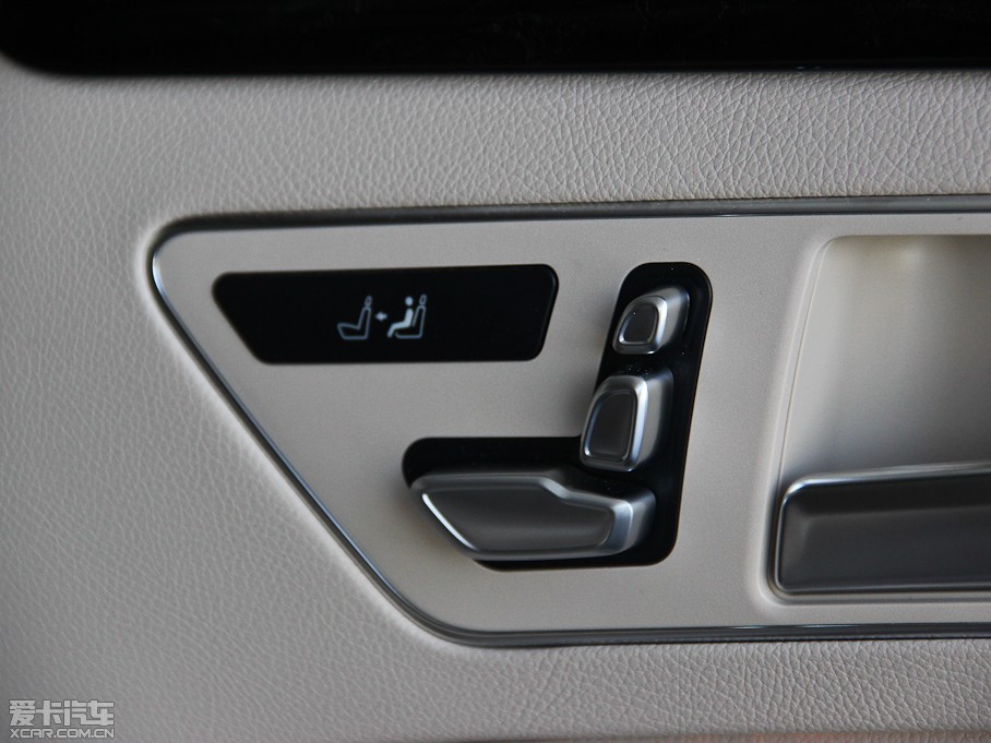 2014YE Ŀ E 260L \Ӱ