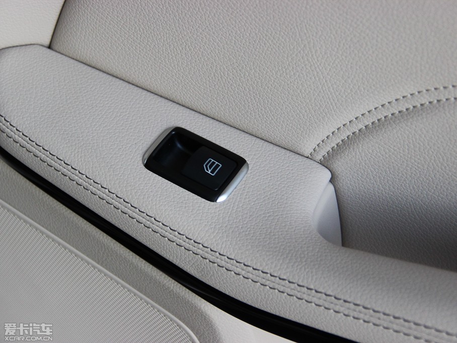 2014YE Ŀ E 260L \Ӱ