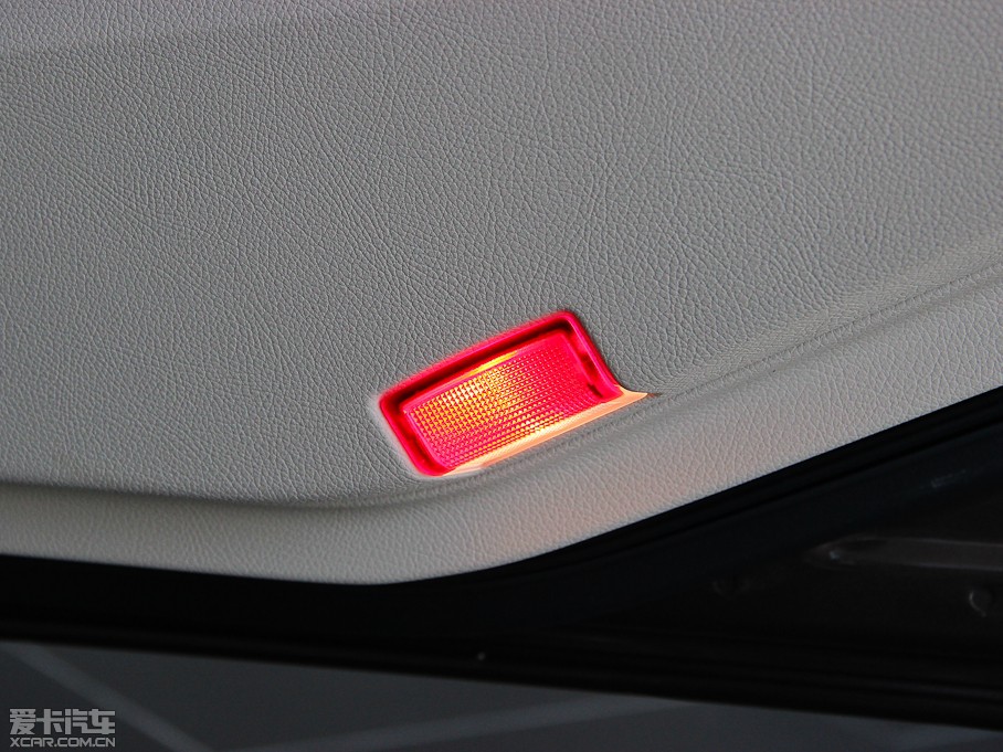 2014YE Ŀ E 260L \Ӱ