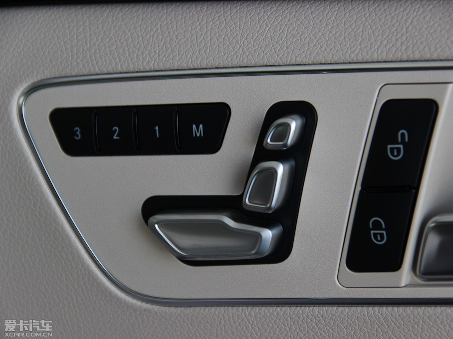 2014YE Ŀ E 260L \Ӱ