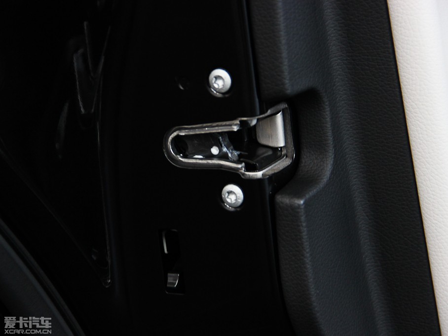 2014YE Ŀ E 260L A\Ӱ