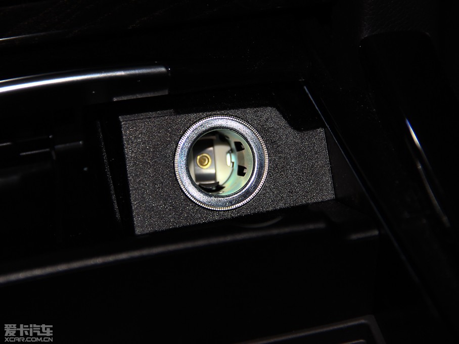 2014YE Ŀ E 260L A\Ӱ