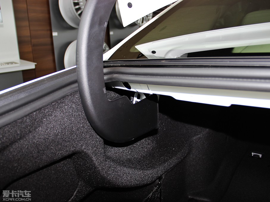 2014YE Ŀ E 300L \Ӱ