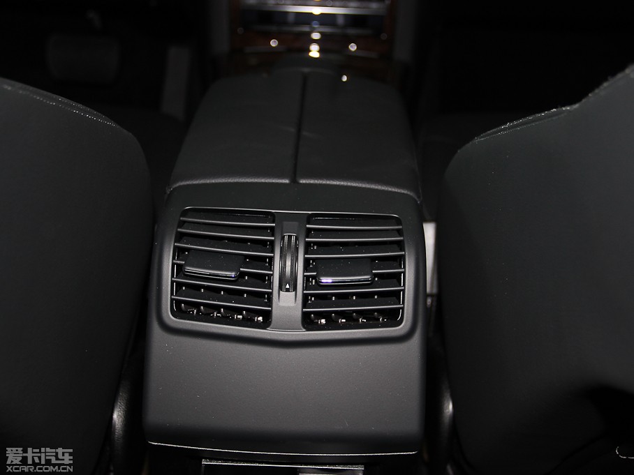 2014��YE�� �Ŀ� E 260L ���A��