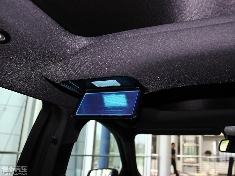 2014��YE�� �Ŀ� E 260L ���A��