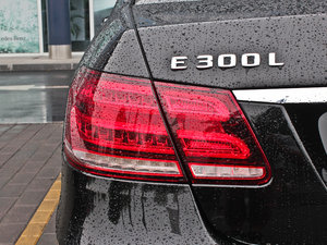 2014E 300L A\Ӱ ^