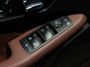 2014E 300L A\Ӱ {܇ƅ^(q)	