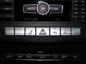 2014Ŀ E 260L \Ӱ п؅^