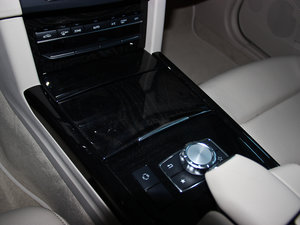 2014Ŀ E 260L \Ӱ п؅^