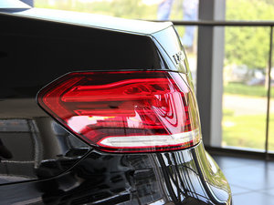 2014Ŀ E 260L A\Ӱ ^