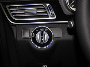 2014Ŀ E 260L A\(yn)Ӱ п؅^(q)