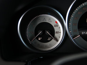 2014Ŀ E 260L A\(yn)Ӱ п؅^(q)