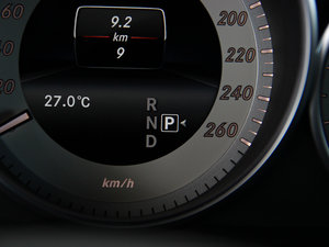 2014Ŀ E 260L A\(yn)Ӱ п؅^(q)