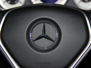 2014Ŀ E 260L A\Ӱ п؅^