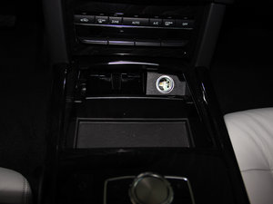 2014Ŀ E 260L A\Ӱ п؅^