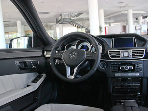 2014Ŀ E 260L A\Ӱ п؅^(q)